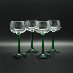 Arcoroc France Wine glasses - green foot - made in France