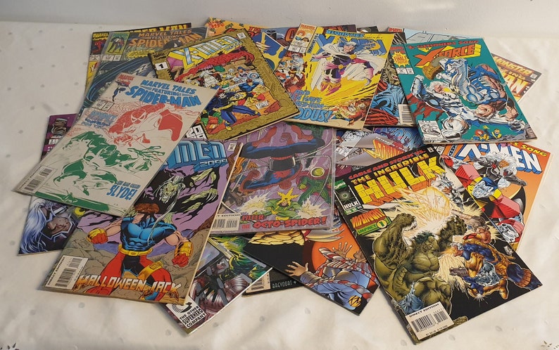 Surprise selection of comic books gift grab bag mix & match image 3