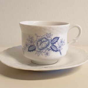chinese reg teacup - fine china - blue/white