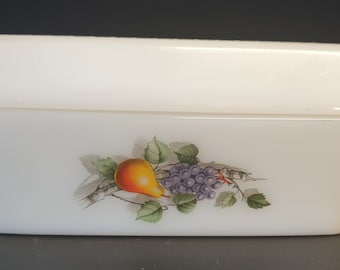 Antyczna maselniczka Arcopal France - Fruit de France - motyw kwiatowy - wyprodukowano we Francji