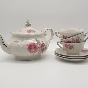 Vintage Mosa tea set - rose pattern - silver edges - teapot - cups with saucer - made in Holland