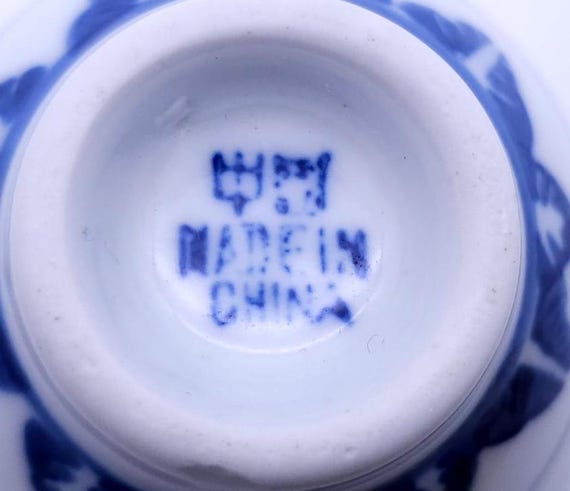Jingdezhen Porcelain - Sake Cups - Grain of Rice - Dragon - Sake