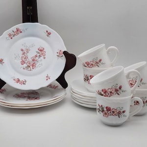Arcopal Florentine 1970s breakfast set - cherry blossom - cups with saucer - breakfast plates - made in France