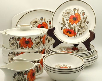 J&G Meakin &quot;Poppy&quot; - jg studio England - dinner plate - breakfast plate - serving dish - sauce boat - bowls - covered dish - made in England