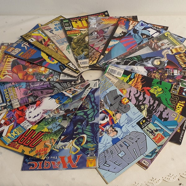 Surprise selection of comic books - gift - grab bag - mix & match