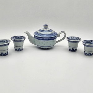 Vintage Chinese rice grain pattern tea set - hot sake - gong fu tea set - tea ceremony - transparent