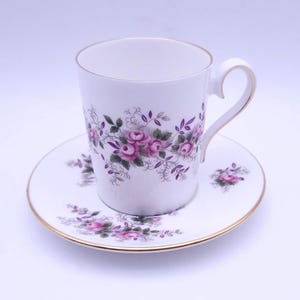 Royal Albert &quot;Lavander rose&quot; - fine bone china - cup with saucer - made in England