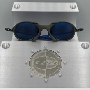 3D Printed Oakley Style X-Metal Display, Sunglasses & Coin Stand Glorifier