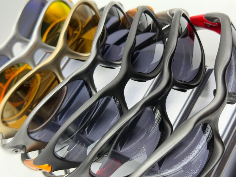 3D Printed Oakley Style Angled Sunglasses Display Stand Riser. Choose Color! bild 7