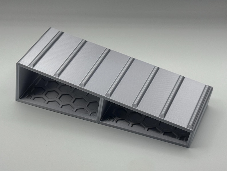 3D Printed Oakley Style Angled Sunglasses Display Stand Riser. Choose Color! bild 4
