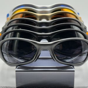 3D Printed Oakley Style Angled Sunglasses Display Stand Riser. Choose Color! bild 1