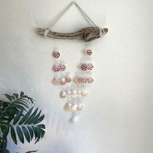 Seashell Driftwood Hanger Coastal Sea Shell Wall Hanging Seashell Craft and Art Décor Seashell Wall Décor Beach House Wall Décor Handmade