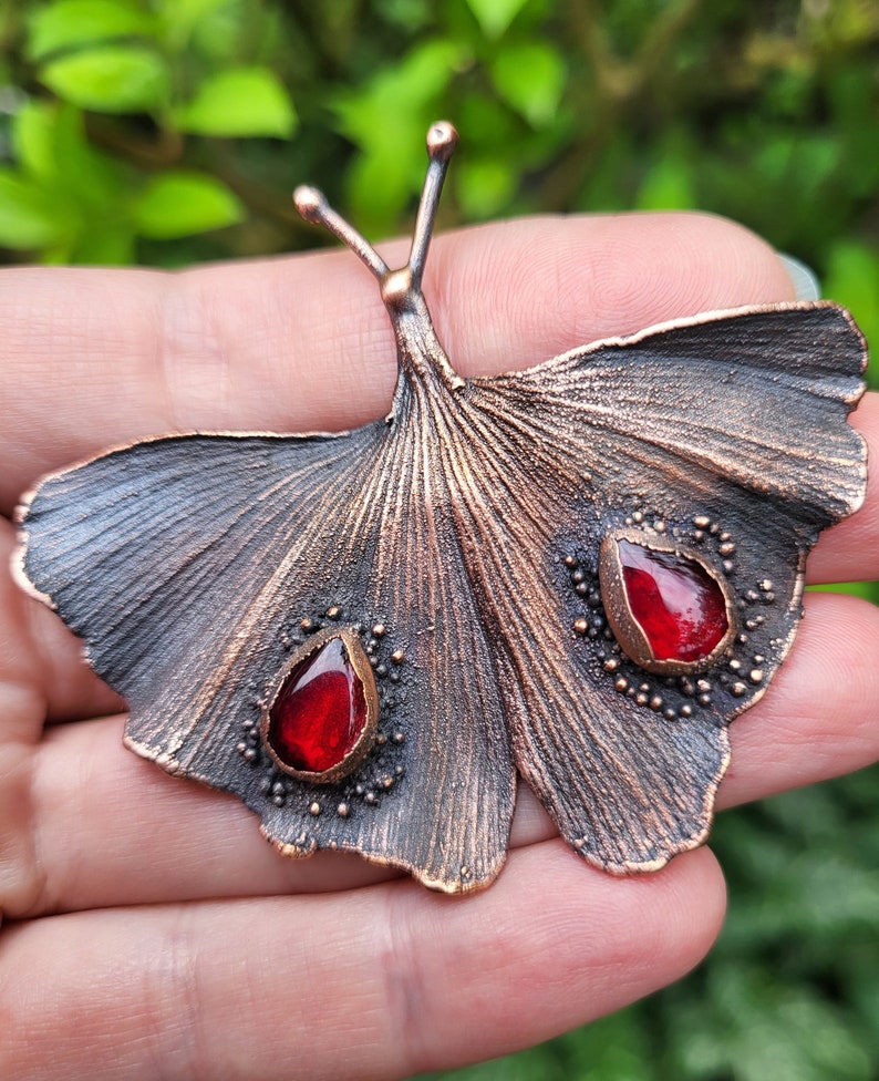 Brosche Schmetterling aus Kupfer, Gingo Biloba Blatt Brosche, Botanischer Schmuck, Elektroforming, Geschenk für sie, rustikaler Stil Bild 1