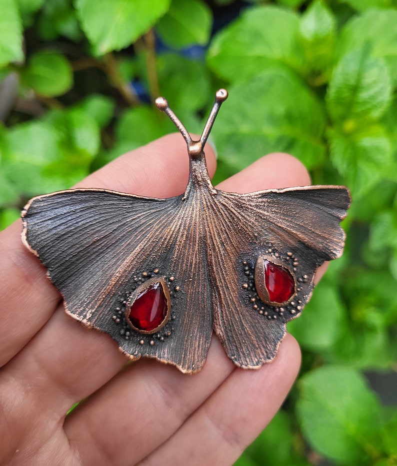 Brosche Schmetterling aus Kupfer, Gingo Biloba Blatt Brosche, Botanischer Schmuck, Elektroforming, Geschenk für sie, rustikaler Stil Bild 8