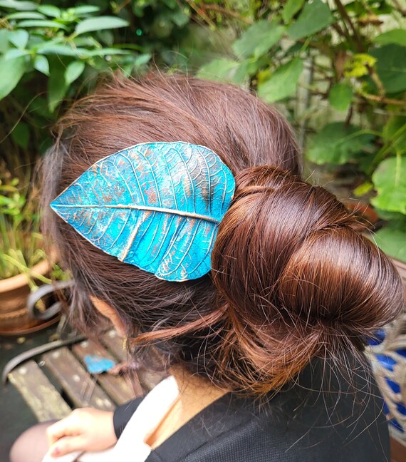 Electroformed Copper Leaf Hair Pin: Teal Blue Kanzashi Hair  display picture 2