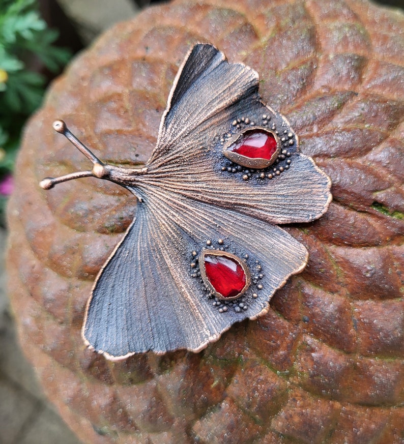 Brosche Schmetterling aus Kupfer, Gingo Biloba Blatt Brosche, Botanischer Schmuck, Elektroforming, Geschenk für sie, rustikaler Stil Bild 5