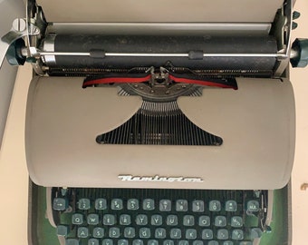 Vintage Remington Typewriter