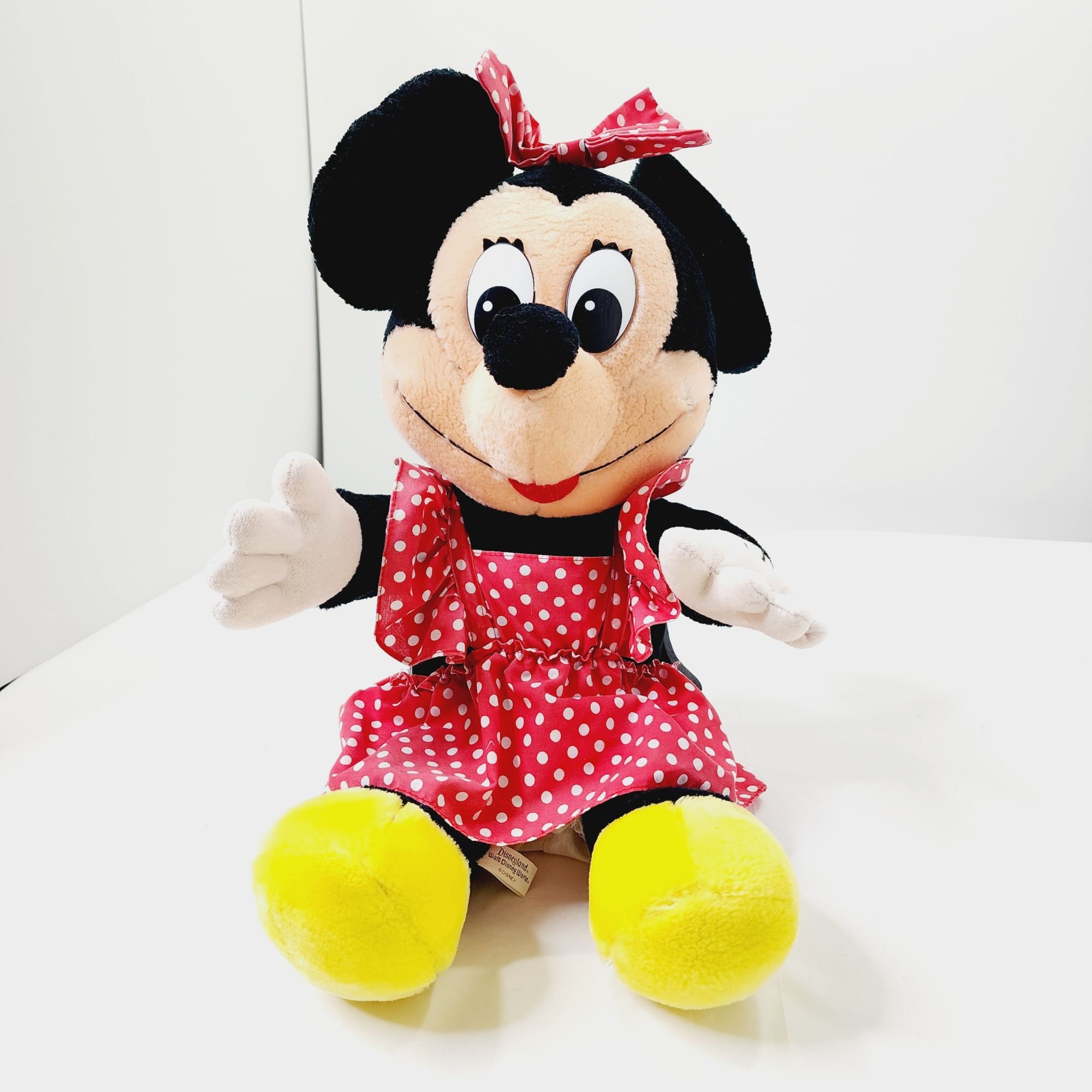 minnie mouse stuffed toy