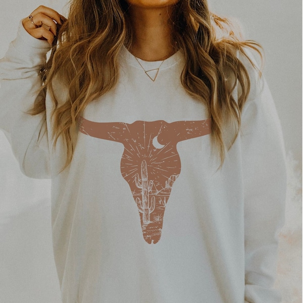 Longhorn Sweater Cow Skull Sweatshirt Cowgirl Shirt Long Horn Boho Western Shirt Bull Head Shirt Cactus Midwest Sweatshirt Arizona Crewneck