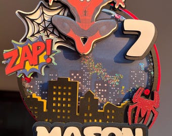 Adorno para tarta con forma de confeti inspirado en Spiderman para decorar tartas de cumpleaños