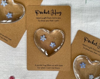 Forget-me-not Heart Pocket Hug - Clear Resin
