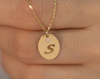 14K Solid Gold Diamond Personalized Initial Disc Necklace / Gold Diamond Letter Disc Necklace/ Gold Custom Initial Necklace / Birthday Gifts
