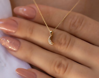 14K Solid Gold Diamond Crescent Moon Necklaces/ Gold Minimalist Moon Necklace for Woman/ Birthday Gifts for Her/ The Mom/ Gift for Her