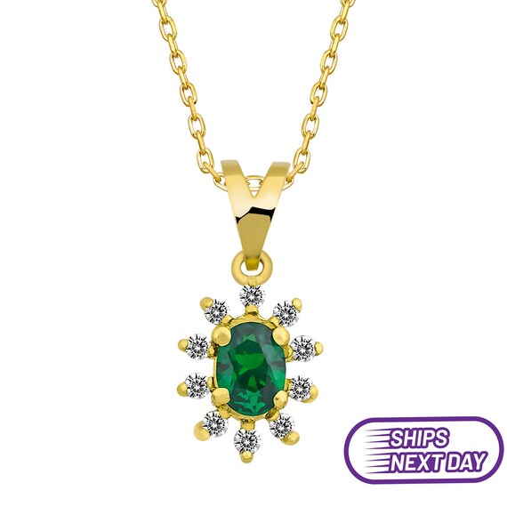 14K Gold Oval Cut Emerald Necklace With 