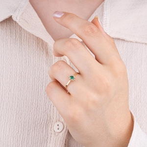 14K Gold Oval Cut Emerald Rings with Pave Diamond for Woman/ Dainty 14K Gold Diamond Flower Emerald Rings Gift for Her/ Mothers Day Gift