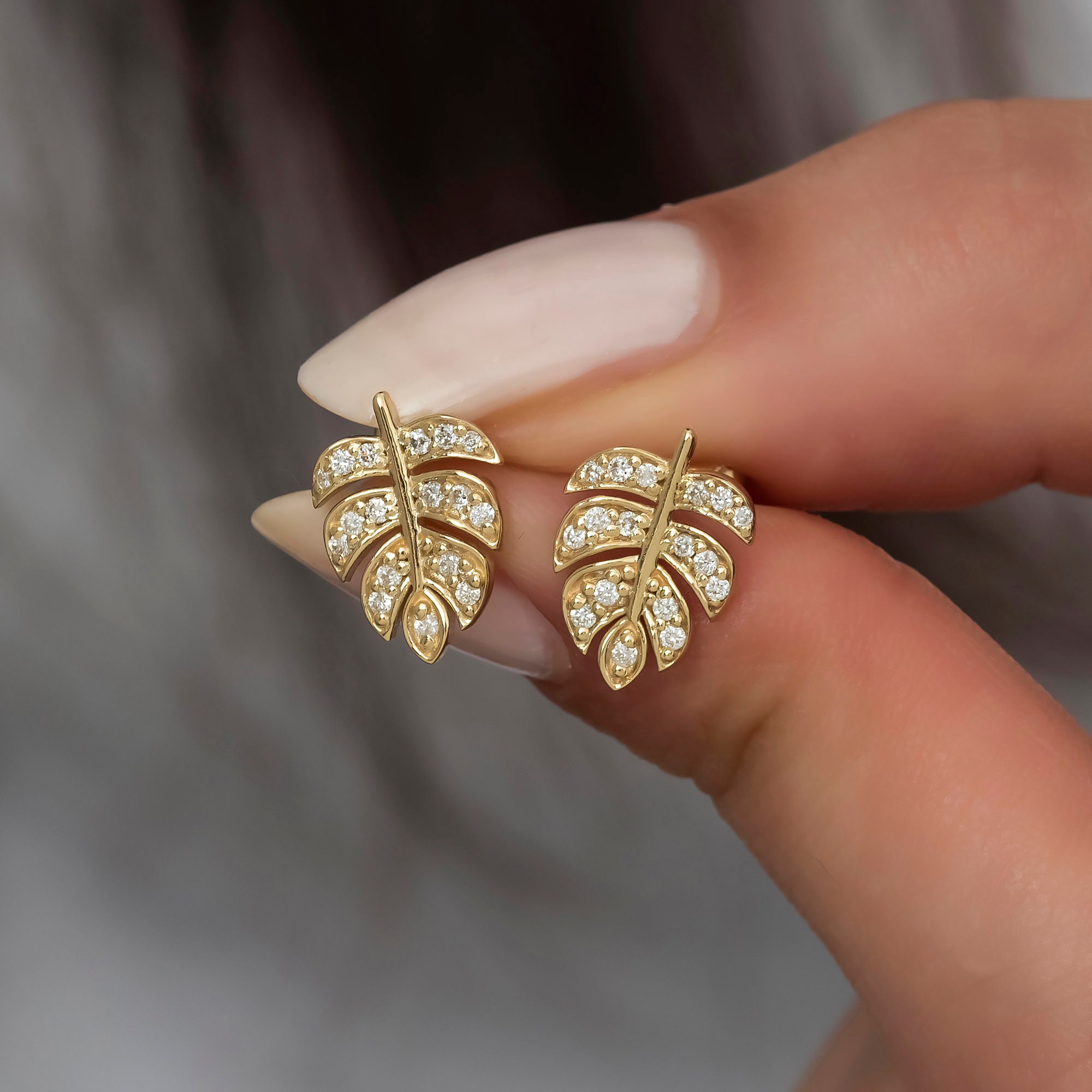9ct Gold Delicate Leaf Studs: Solid Gold – Wild Fawn Jewellery