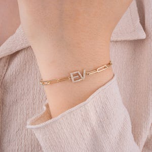 Initiale en or 14 carats avec diamants pour femme/ Bracelets personnalisés avec trombone en or diamant initial/ La maman/ Cadeaux d'anniversaire/ Cadeau pour elle