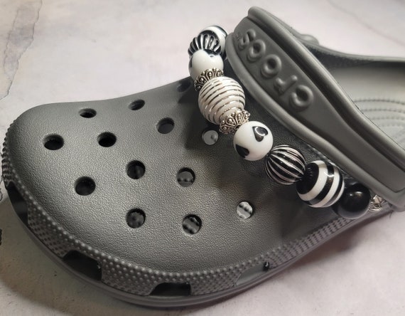 Croc Chains, Beaded Chain, Pearl Croc Chain, Croc Jewelry for Teens, Shoe  Chain, Croc Bling, Black and White Croc Bow, Pearl Strap for Crocs 