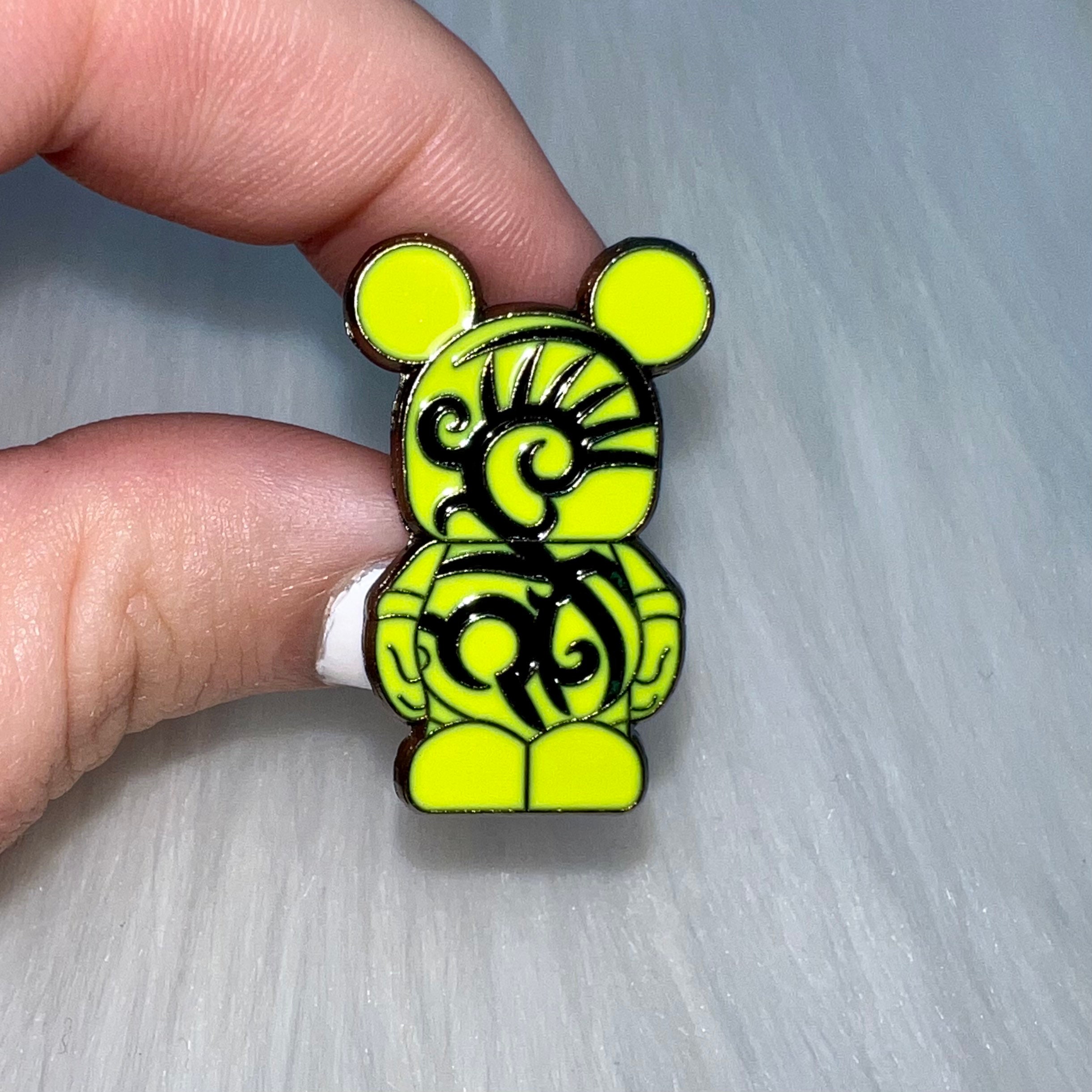 Disney Pin Mickey Mouse Pin Tribal Vinylmation Series Green