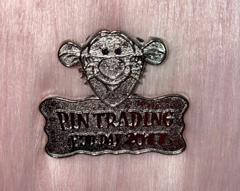 Disney-nål Tigernål Trading Fun Day 2017 Silver Trading Pin Emaljnål Äkta Köp 2 Få 1 Gratis av ditt VAL