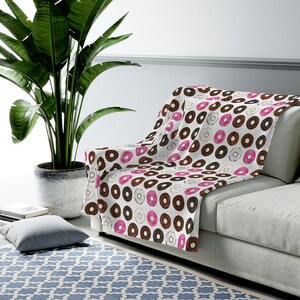 Velveteen Plush Blanket - Donut Lover