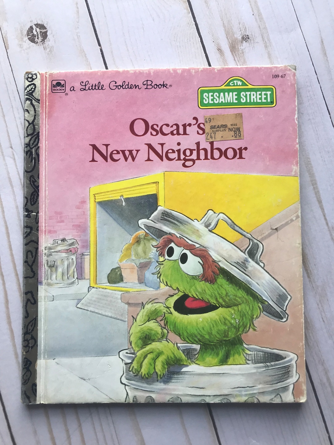 Little Golden Book, Oscar's New Neighbor, Vintage Little Golden