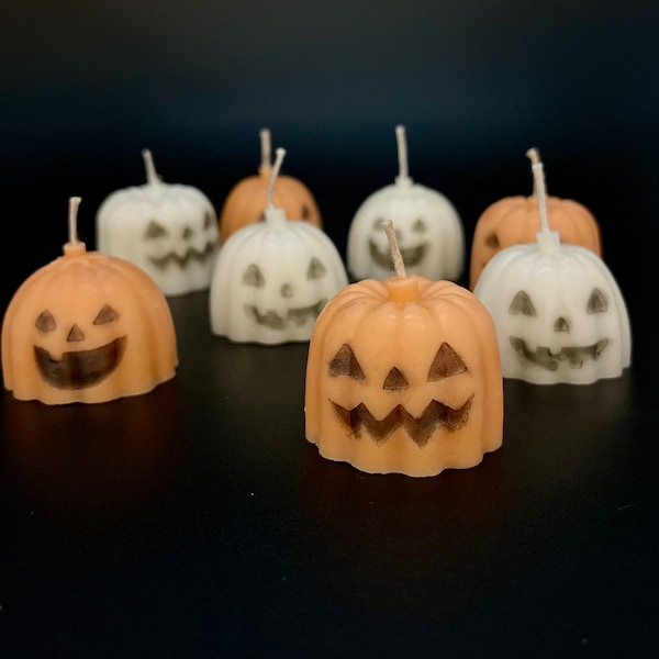 Pumpkin Tealight Candles - Set of 4 - Funny Jack-O-Lantern Faces - Apples and Orange Peel Fragrance