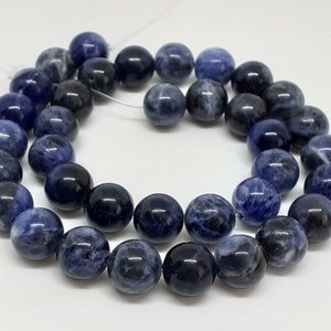 SODALITE-Edelstein aus Naturstein in einer Reihe runder Perlen in den Größen 6 mm, 8 mm und 10 mm: Schmuckherstellung und kreative Hobbys Bild 6