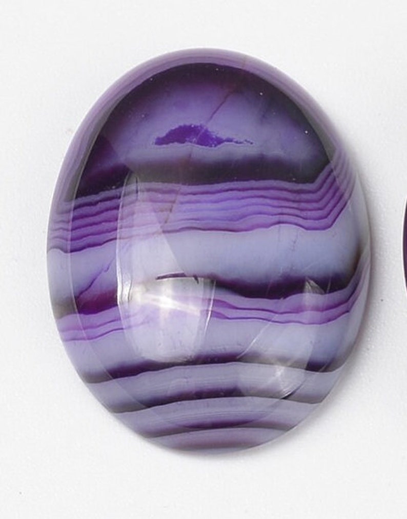 AGATE Violine gem natural fine stone in oval cabochon in 18x13mm: jewelry creation, macramé and creative hobbies pour 1 pièce