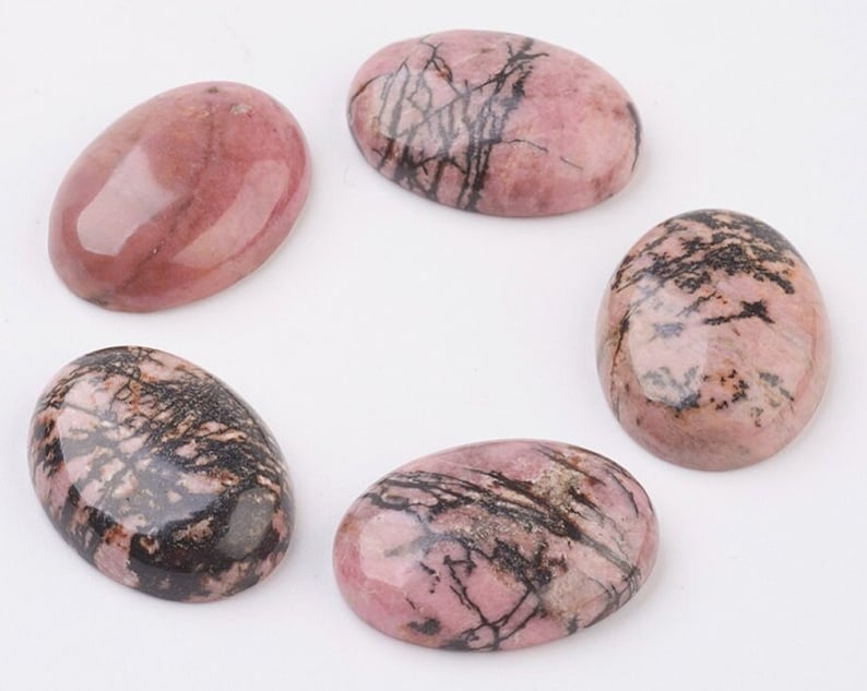 RHODONITE gemme pierre fine naturelle en cabochon ovale en 18x13mm, 25x18mm et 40x30mm : création bijoux, macramé & loisirs créatifs 25mm