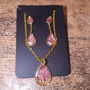 Necklace/earring sets