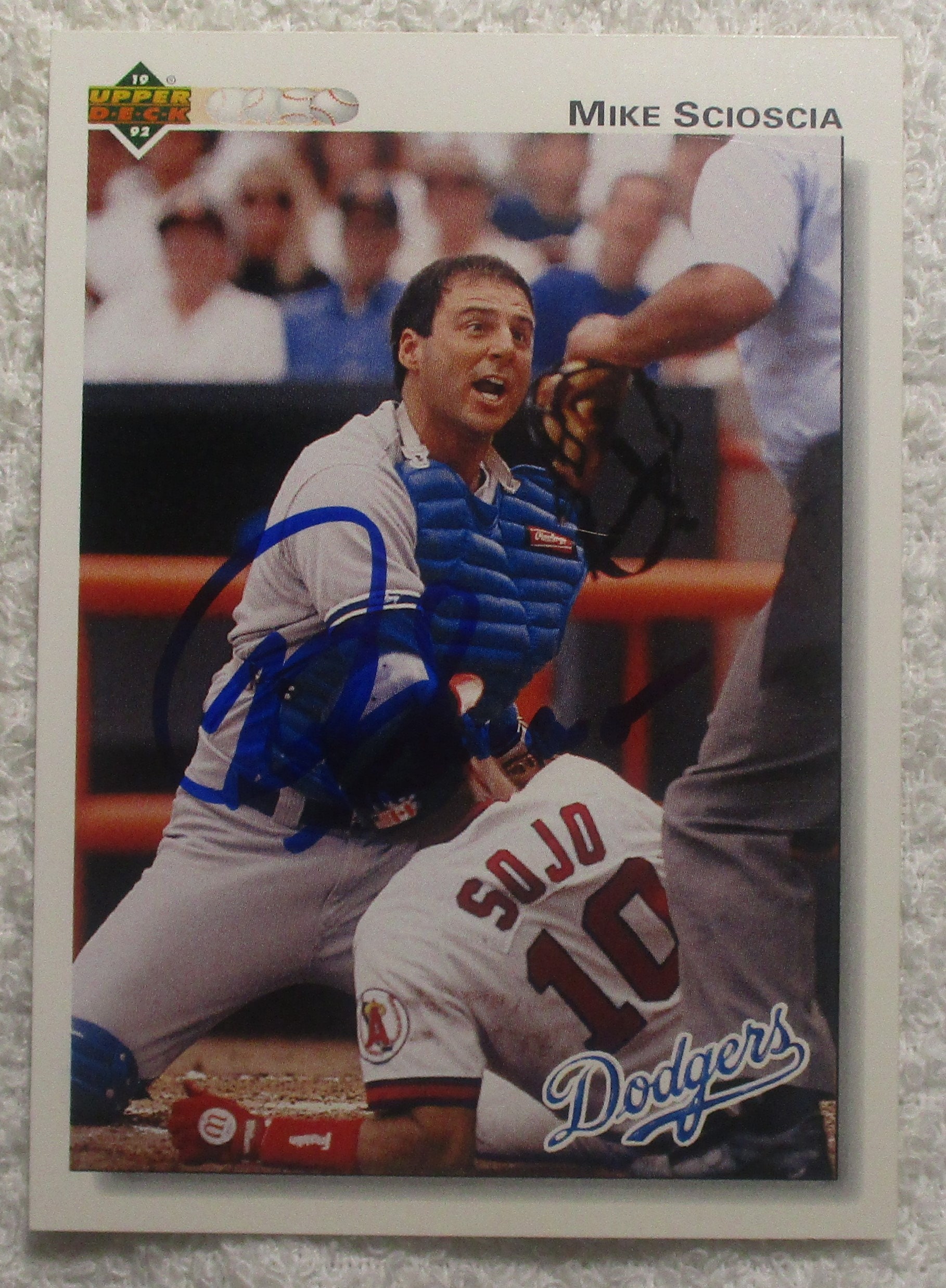 Mike Scioscia Autographed Card Dodgers No COA