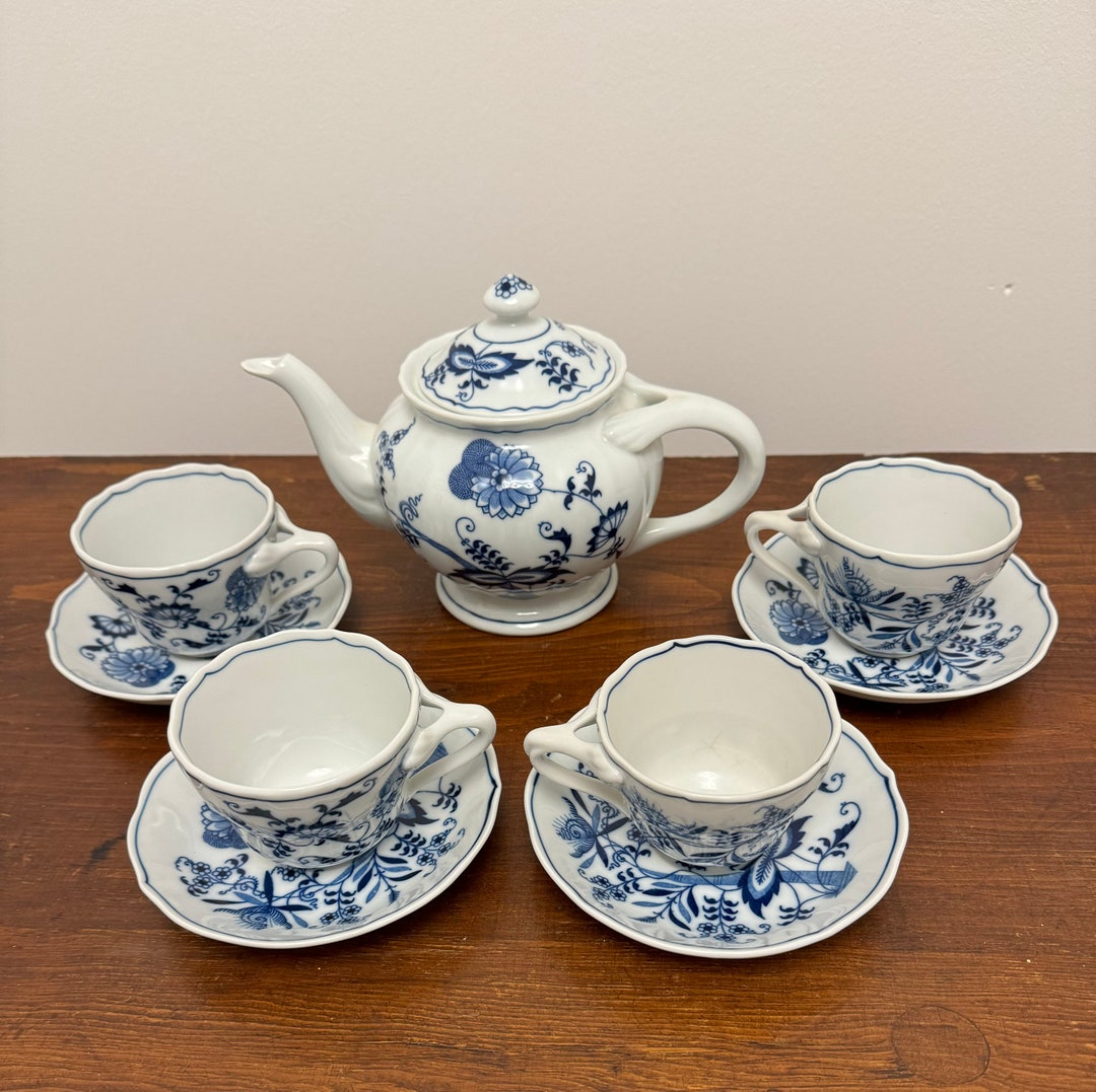 Blue Danube Tea Set - 6 1/2" Teapot With Four 2 3/4" Teacups W/indented ...