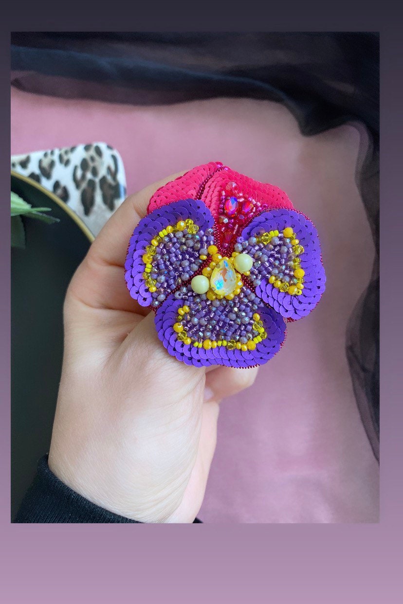 Handmade Beaded Pansy Brooch: 3D Embroidered Flower Jewelry