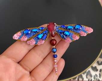 Broche libellule faite main, insecte mouche bleue, épinglette brodée, cadeau pour maman, design coloré, broche en perles