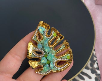 Handmade Leaf Brooch , Monstera Leaf Pin , Design Pin , Monstera Jewelry , Leaf Jewellry , Exotic Tropical Plant , Gold Leaf Jewel Gift