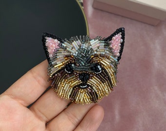 Handmade pet face, Yorkshire Terrier Portrait, pet portrait brooch, Pet Pin, Portra jewelry, Yorkie Terrier Dog Jewel, Beaded Brooch