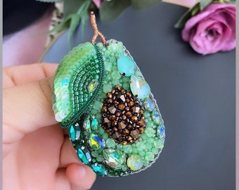 Handmade Avocado Brooch/Embroidered Fruit Jewelry Pin/Personalized Gift Accessory/Gift For Her Mom/Birthday Special Gift Jewels/Beaded Fruit