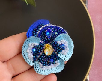 Handmade Pansy Brooch,Handcrafted Blue Pansy Flower,Blue Floral Jewelry Jewellry,Beaded Pansy,Embroidered Accesories