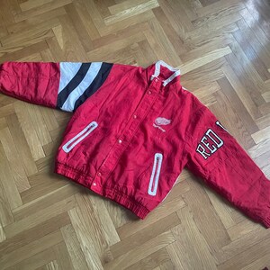 Pro Player, Jackets & Coats, Detroit Red Wings Nhl 2xl Pro Player  Windbreaker Jacket 9s Full Zip Puffy